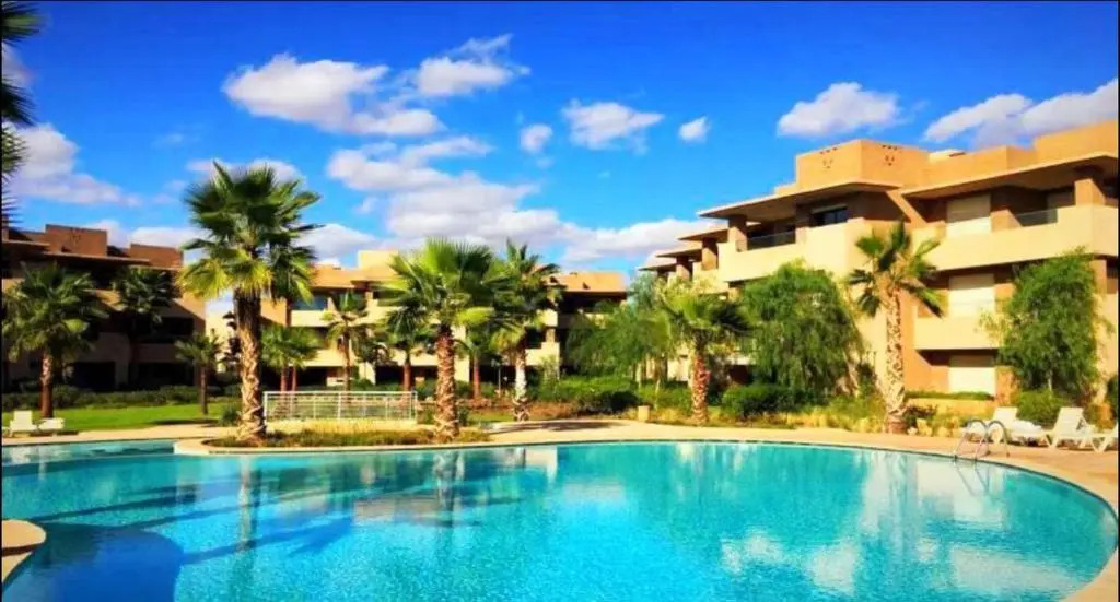 Luxury Golf Aparts Pool View
