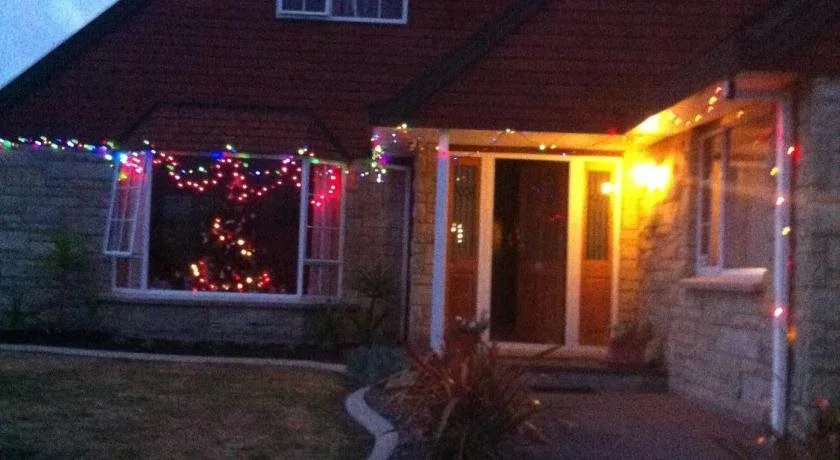 Royal Palms Papamoa Bed & Breakfast