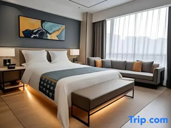 Yiju Hotel (Chengdu Longhu-Xintian Street Institute of Technology)