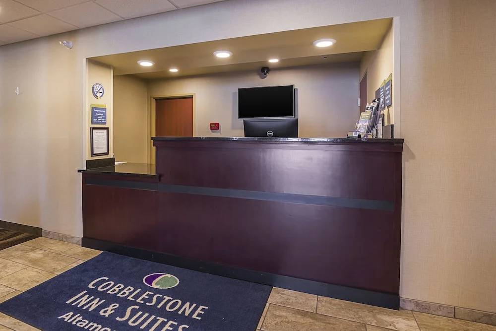 Cobblestone Inn & Suites - Altamont