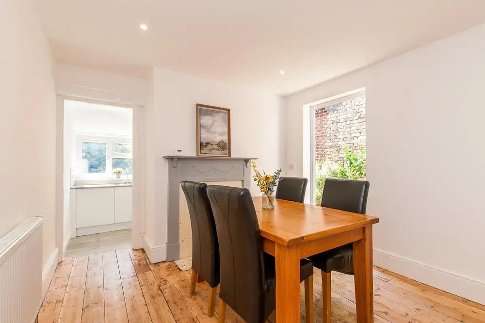 Inviting 3-dbl Bedrooms House in Ramsgate