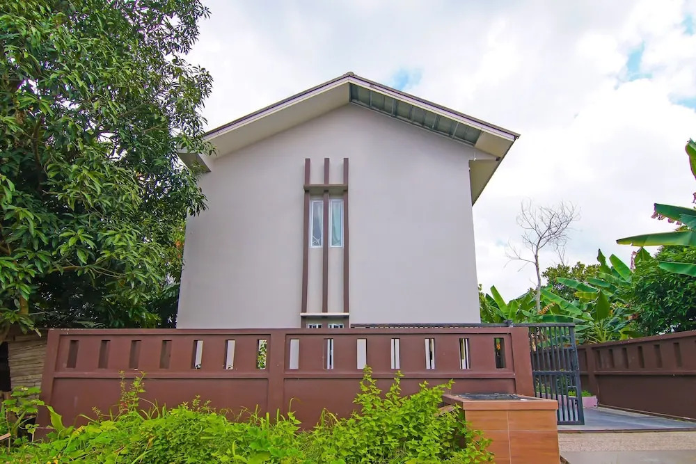 Hotel O Putri Guest House Syariah Near SPBU Rimbo Panjang