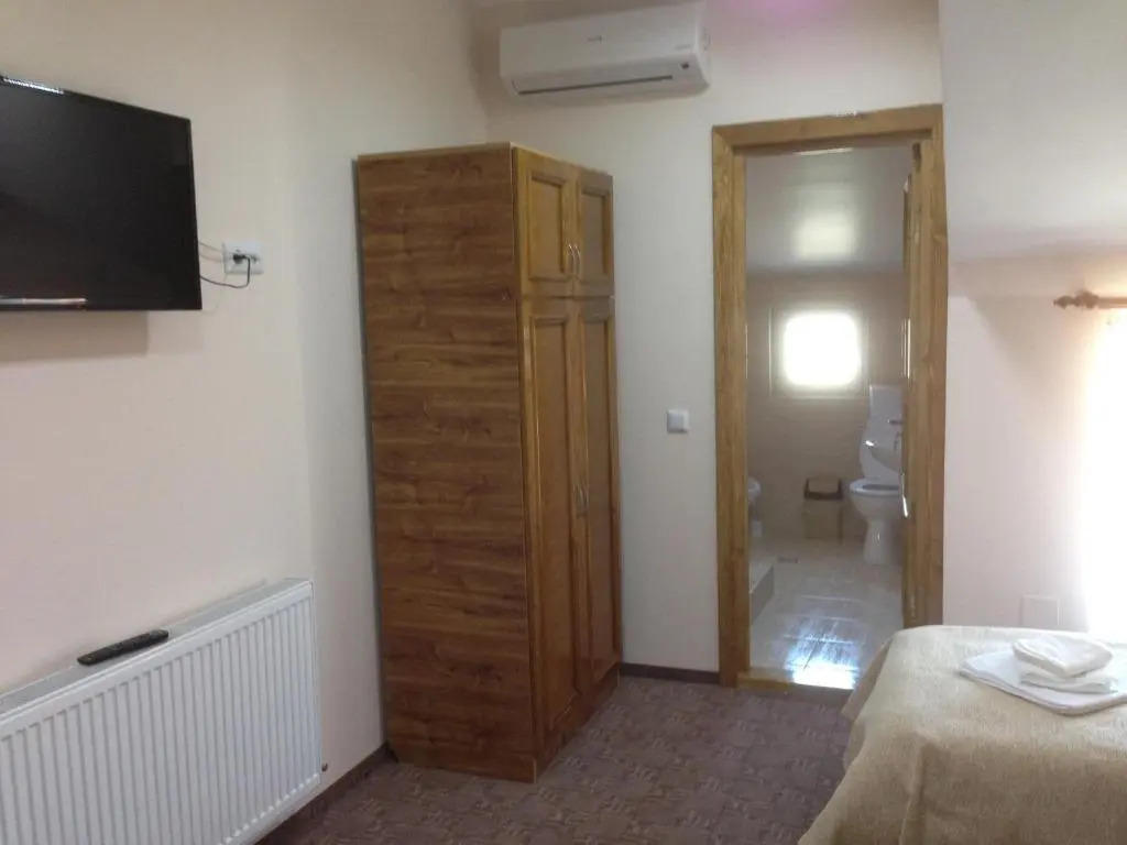 Hotel Adial