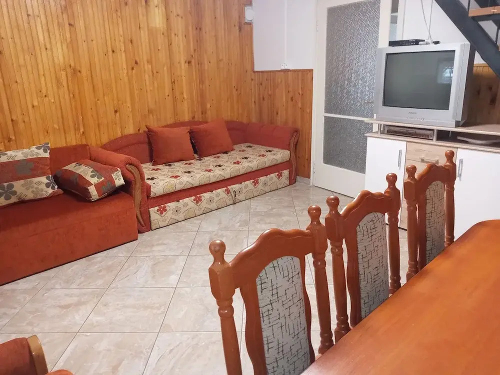A Whole Holiday House With a Garden in Fonyód for 2-10 Persons