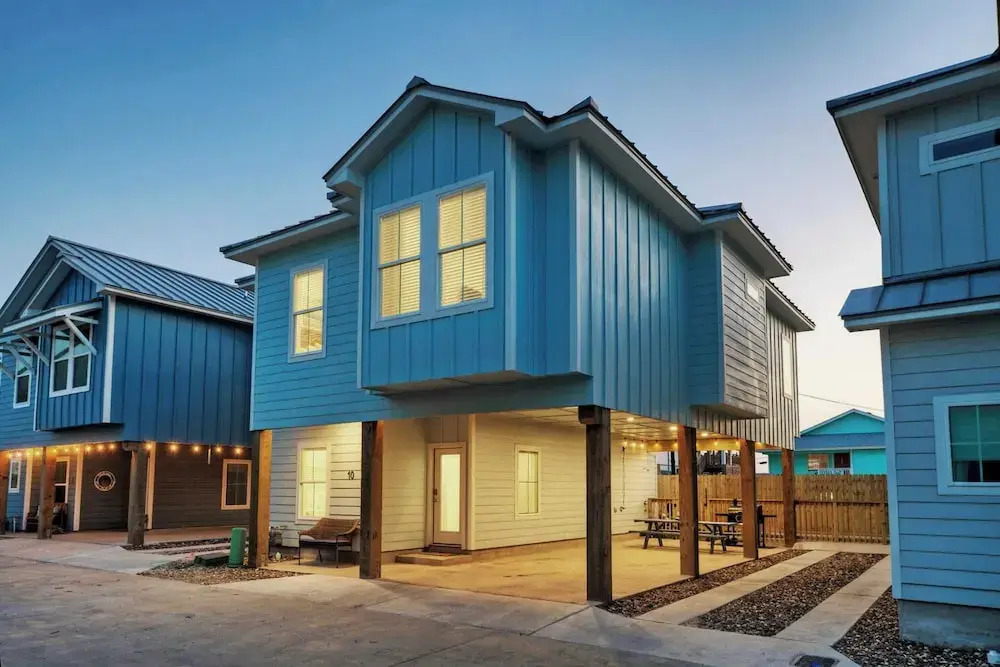 Sleeps 22 2 Homes w/ Private Pool + Patio Walkable Location, Golf Cart Zone