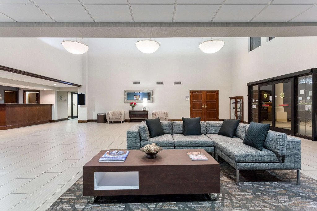 Wingate by Wyndham High Point Greensboro Airport South