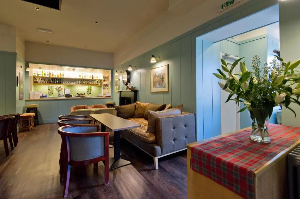 Station Hotel