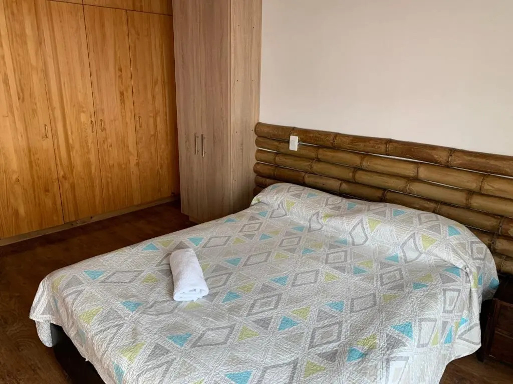 Apartamento en madera cerca del C.C Titán Plaza