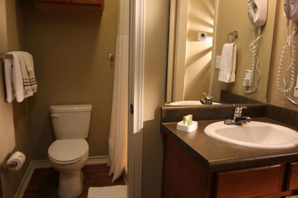 Eagles Den Suites Kenedy a Travelodge by Wyndham