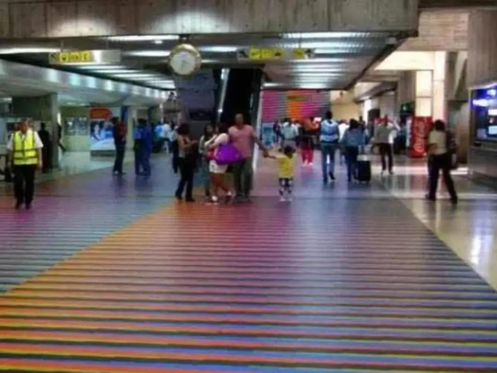 Airport/BleuSuite