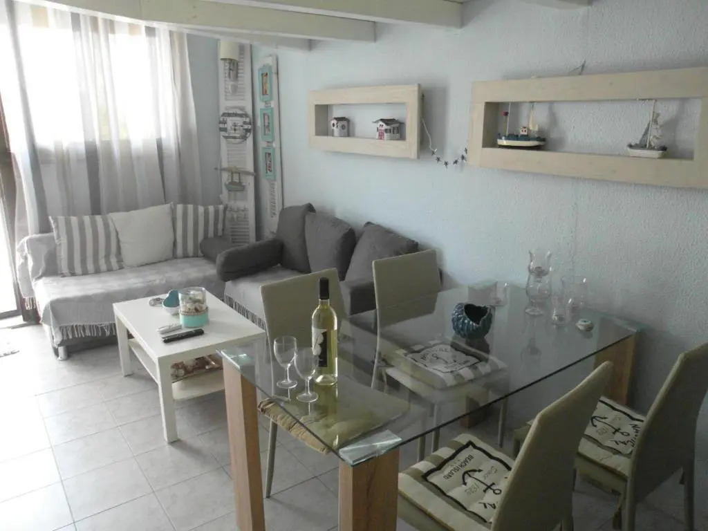 Modern Apartment 100m. from the Sea