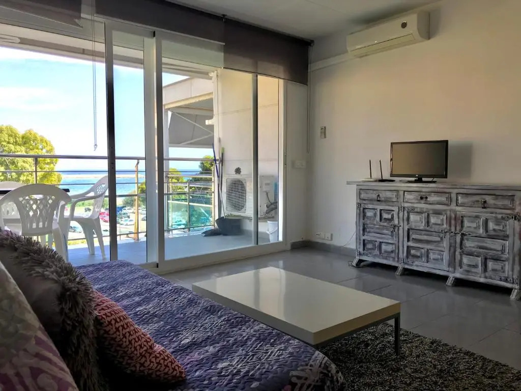 Apartamento en primera linea de playa 112A - INMO22