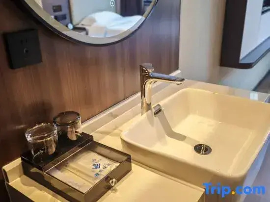 Jiayue Hotel, Jiutian (Hongqiao Branch, Fenghuang Ancient Town)