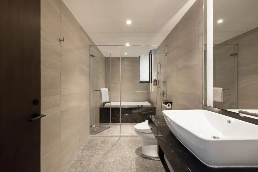 Lakeshore Hotel Tainan