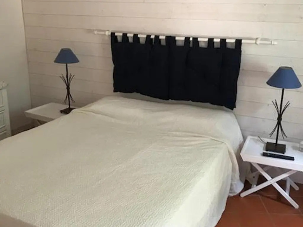 Villa F4 Méditerranéenne avec Accès Direct Crique et Parking - FR-1-309-293
