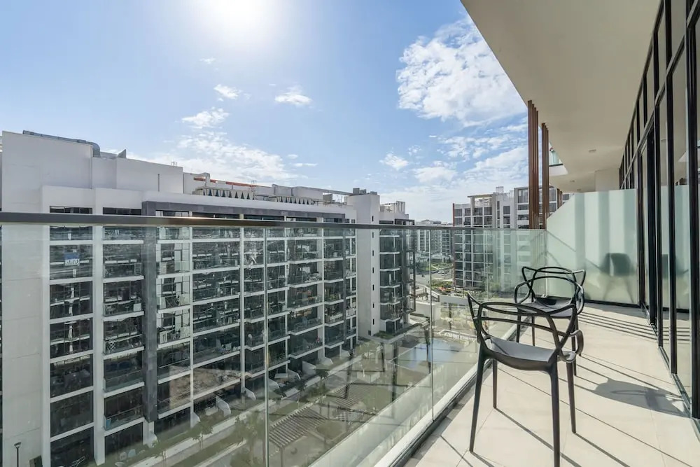 1 Bedroom and a Marvelous Flat in Azizi Riviera 26