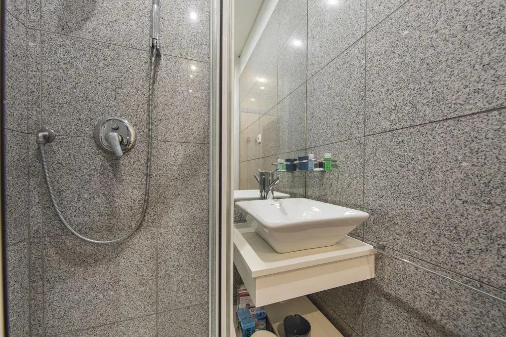 Lovelystay - Downtown 2Bedroom Wonder