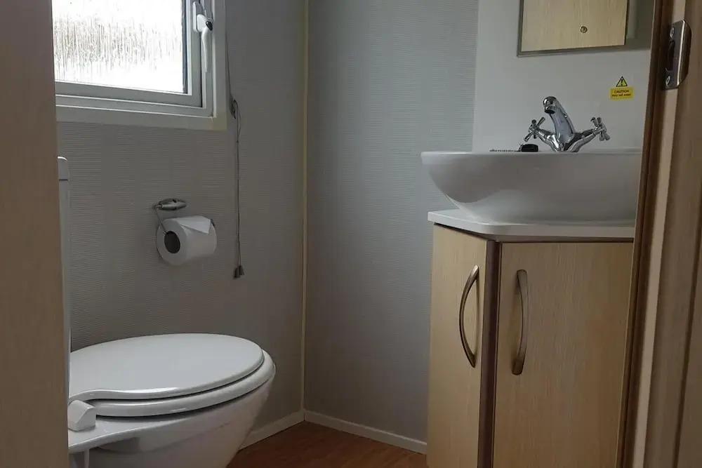 2br-pool-garden-parking-wifi-sleeps6