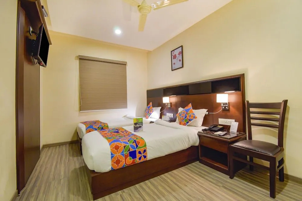 OYO 12360 Hotel Eco Stay