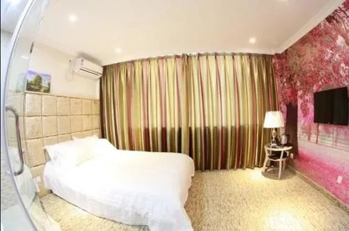 Yepu Night Theme Hotel- Dalian