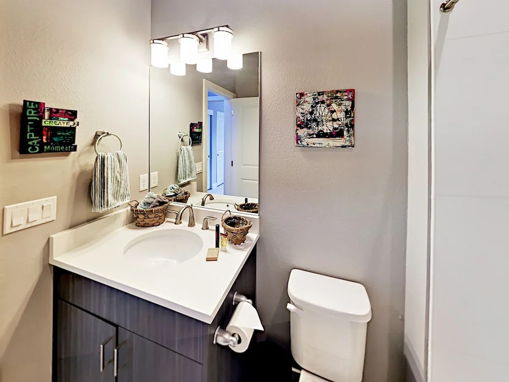 Brand-new 2br Rendezvous Townhome W/ Patio 2 Bedroom Townhouse