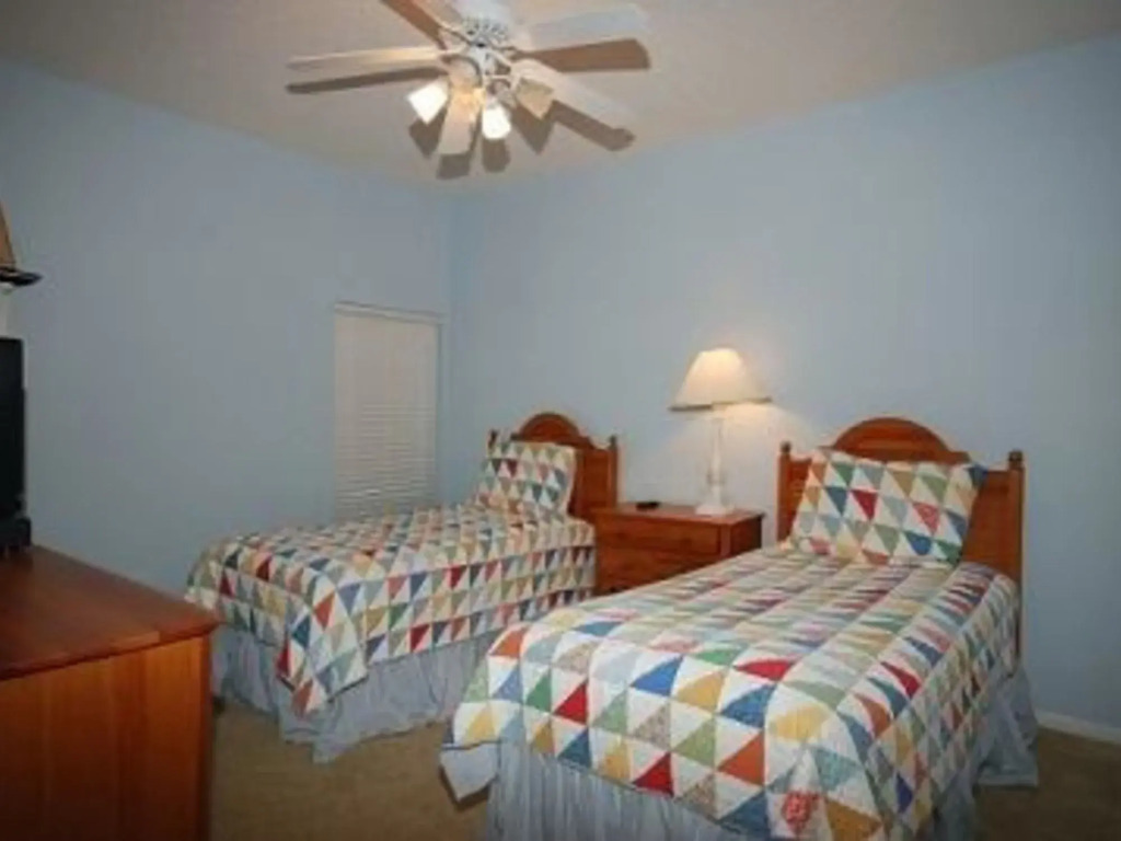 High Pointe 36E 627866 by RedAwning