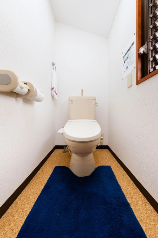 Yolee Guest House