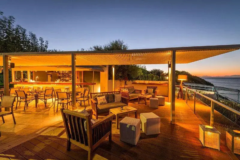 Niforeika Beach Hotel & Bungalows