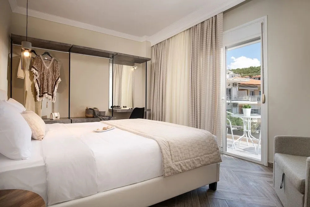 Olenia Luxury Apartments 3