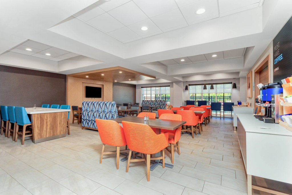 Holiday Inn Express & Suites Palm Coast - I-95