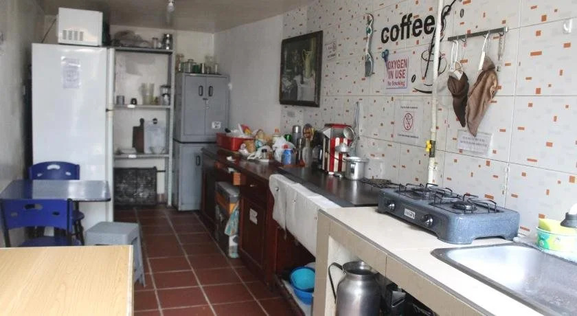 Hostal Gastro Bar Casa Colibrí