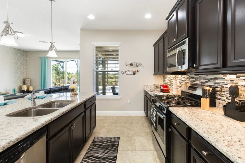 Solterra - 4103 Oaktree Drive