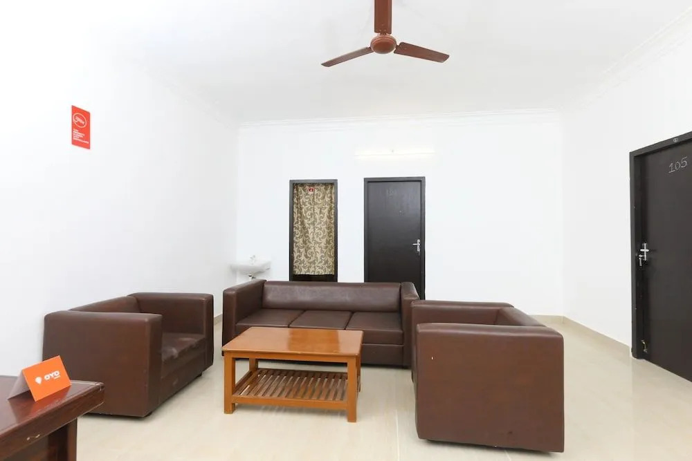 OYO Flagship 15924 Jas Residency