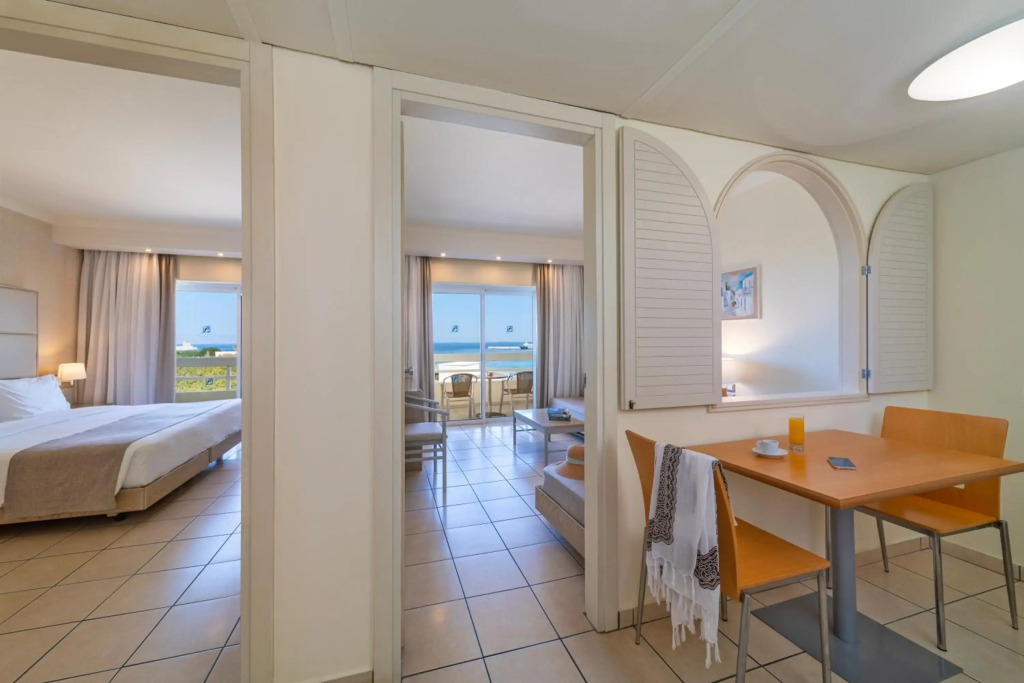 Athineon Hotel