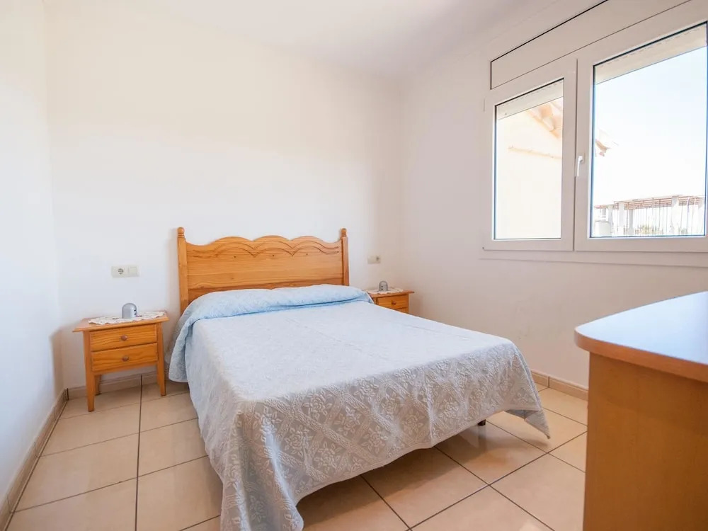 Luxurious Holiday Home in L'escala With Swimming Pool