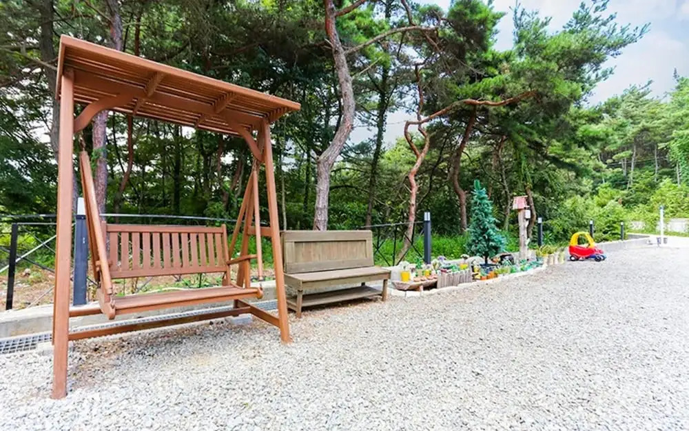 Daebudo (Yeongheungdo) Sol Maru Pension(대부도(영흥도) 솔마루민박펜션)