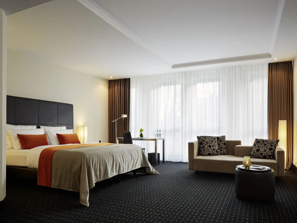 Boston Hotel HH