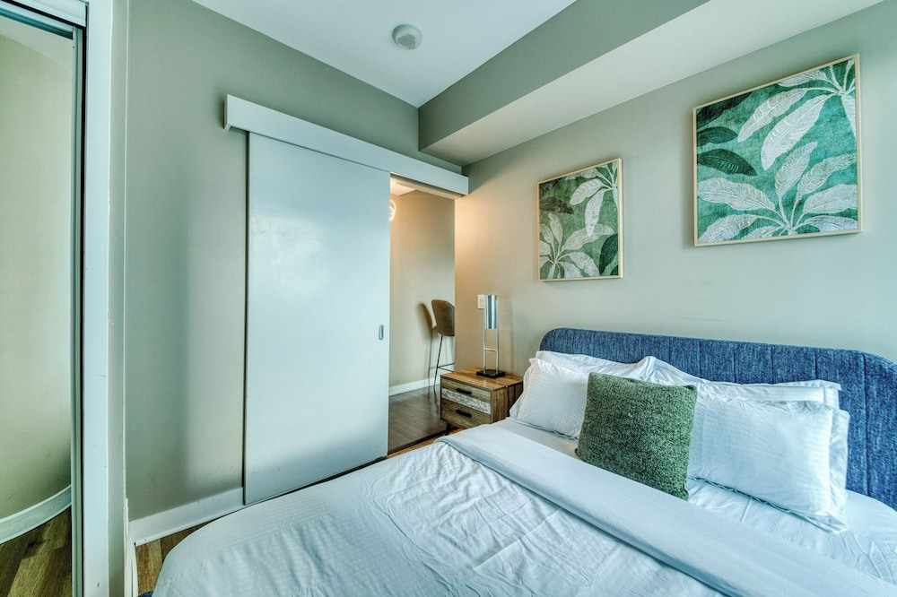 York Street Suites Toronto