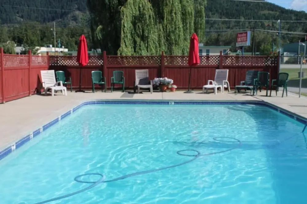 Paradise Motel