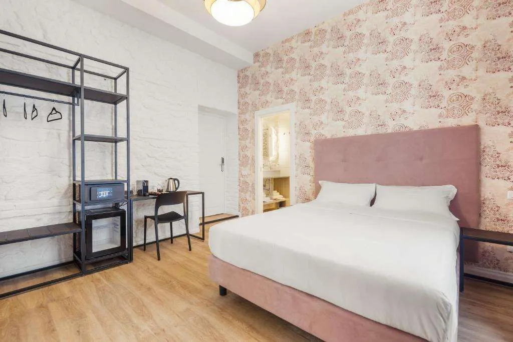Adelante rooms Piazza Bologna
