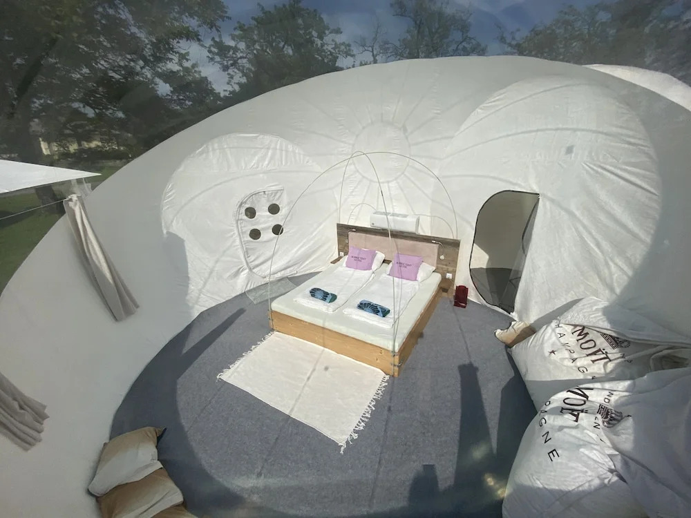 Bubble Tent Hotel