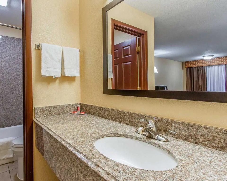 Econo Lodge Purcell
