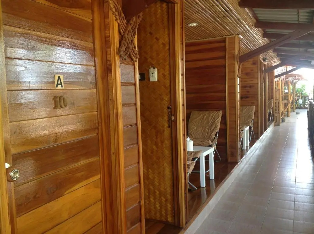 Ruan Mai Naiyang Beach Resort