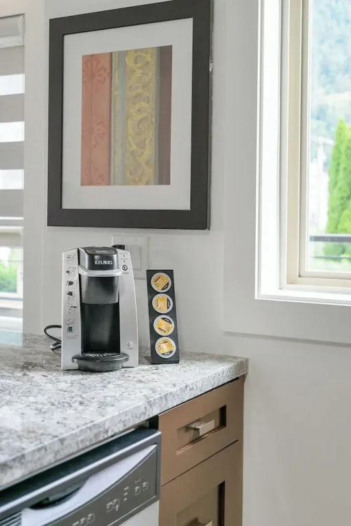Stylish Urban Retreat  2BR Condo