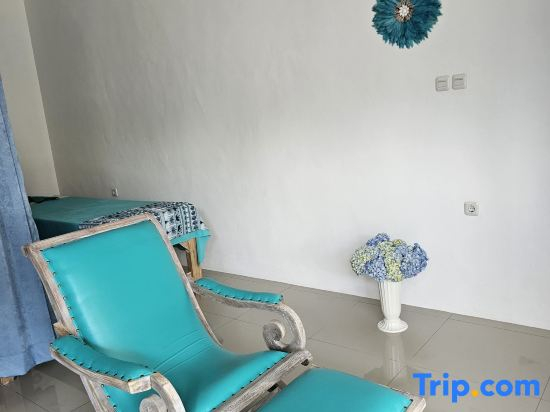THE LAVIANA HOTEL