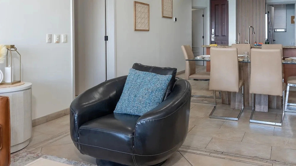 Cristal 803 2 BR 2 BA Condo @ Las Palomas Phase 1