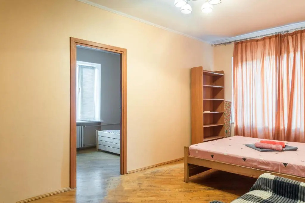 Kvartira po prospektu Pobedy, 5