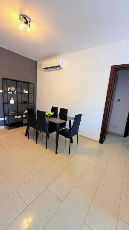 Aphrodite Gardens Modern Apartment