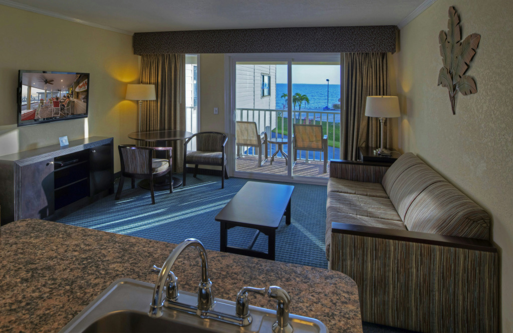 Sailport Waterfront Suites