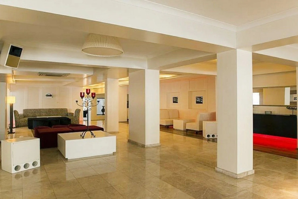 Faros Premium Beach